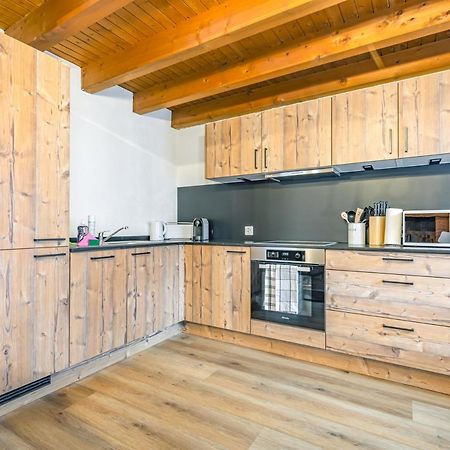 Apartment Eiger - Aare Jungfrau Ag Гриндельвальд Экстерьер фото