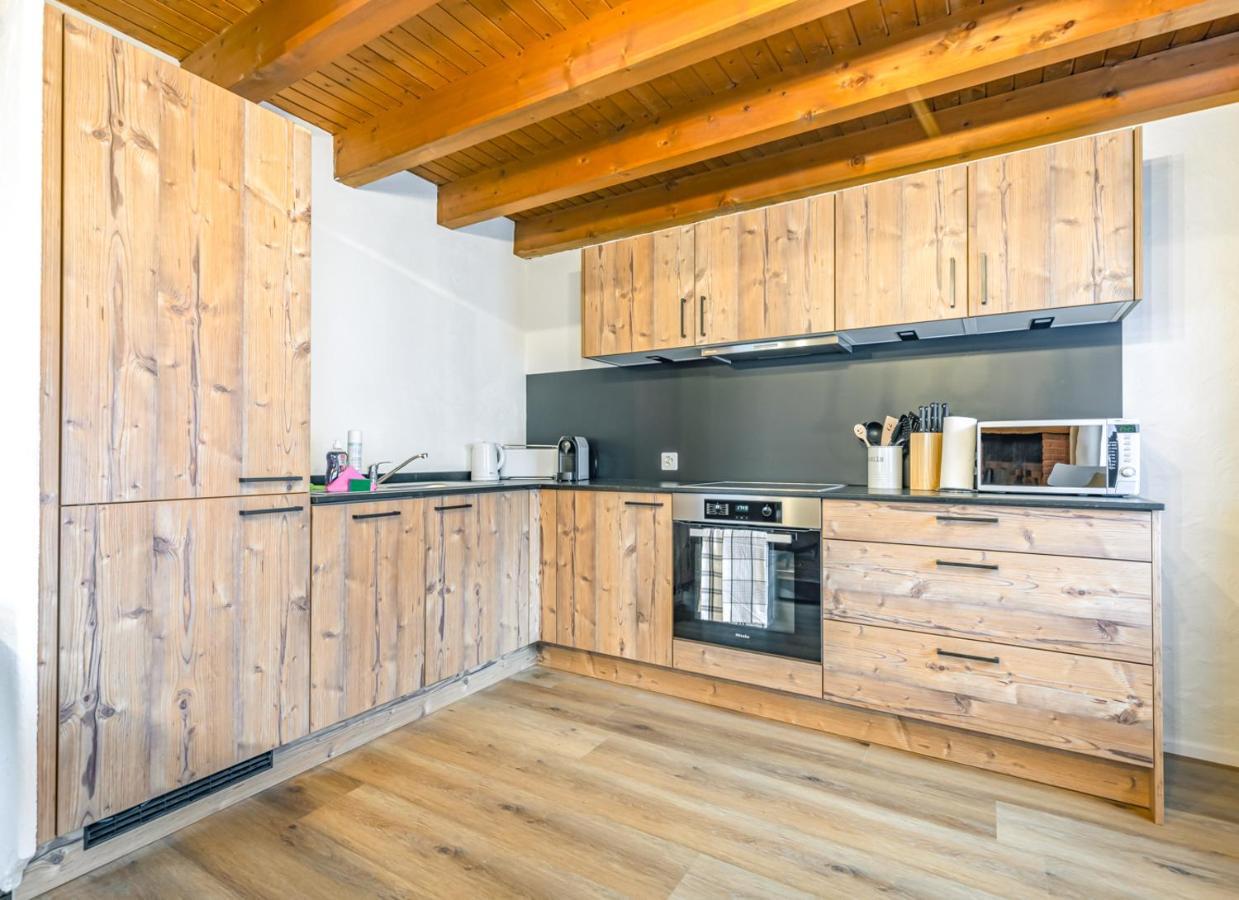 Apartment Eiger - Aare Jungfrau Ag Гриндельвальд Экстерьер фото